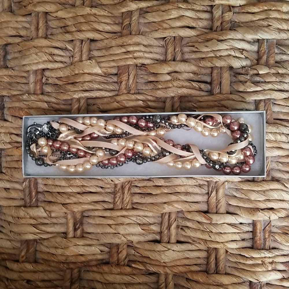 Faux Pearl ribbon necklace